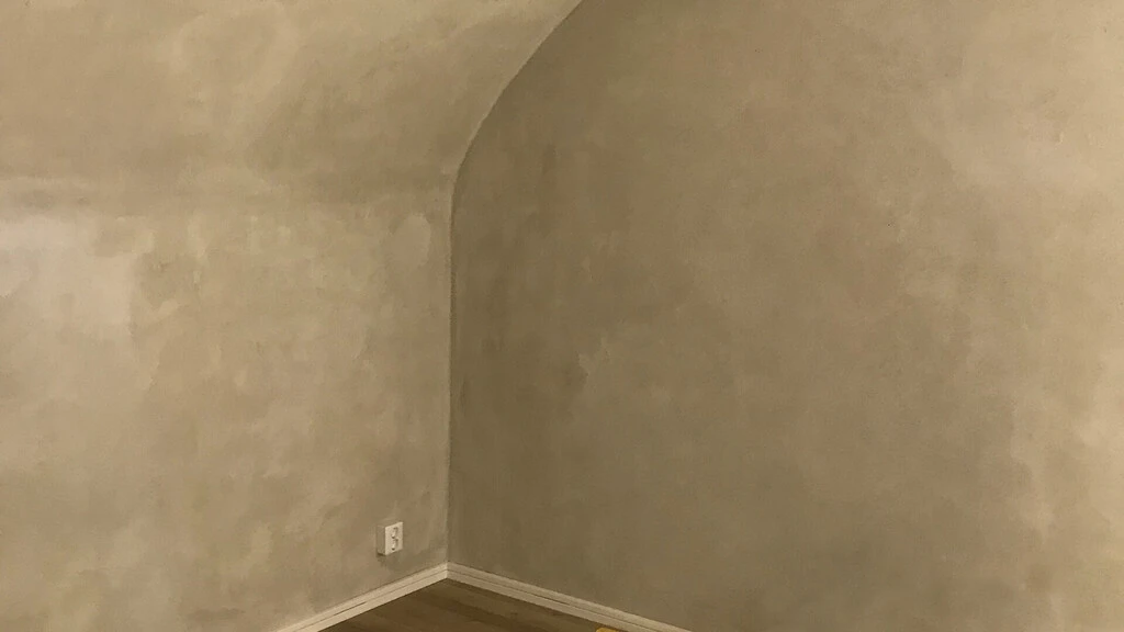 weber dry renovation används för att putsa källarväggar