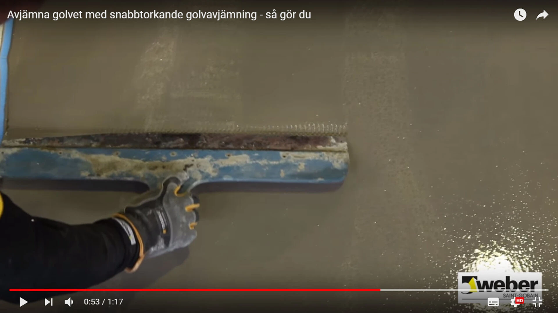 Använd Weber snabbtorkande golvavjämning för snabb mattläggning