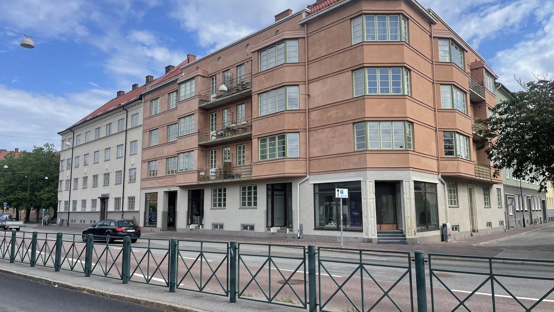 Genom ett omfattande restaureringsprojekt har Amiralsgatan 42 återfått sin forna glans