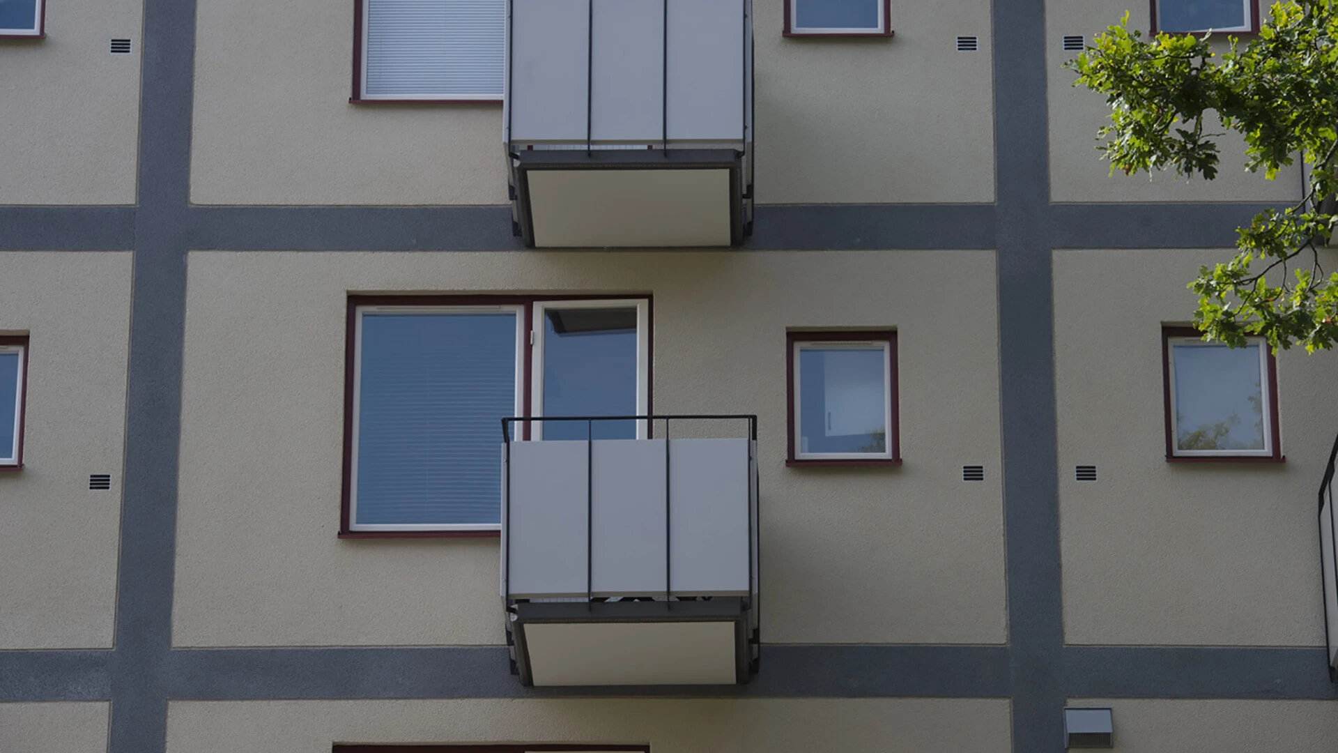 Brf Polyporus fick ny terrasitputs-fasad från Weber