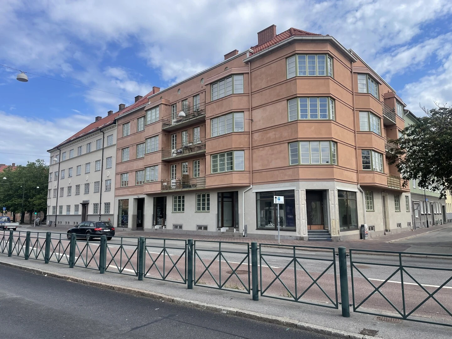 Genom ett omfattande restaureringsprojekt har Amiralsgatan 42 återfått sin forna glans