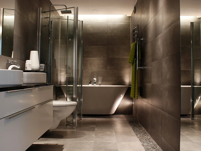 Badrum med Webers plattsättnings- och tätskiktsprodukter