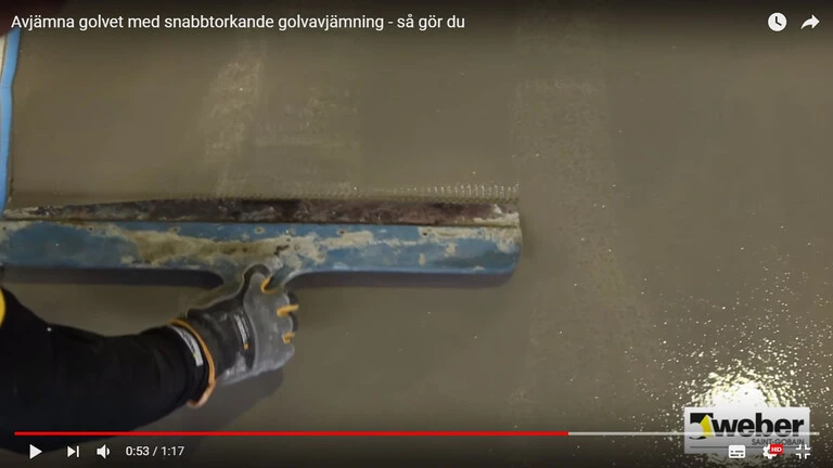 Använd Weber snabbtorkande golvavjämning för snabb mattläggning