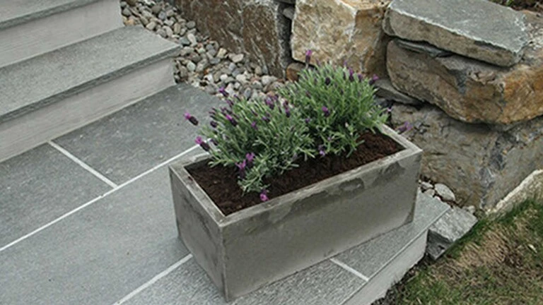 Gjut en snygg blomkruka med betong från Weber